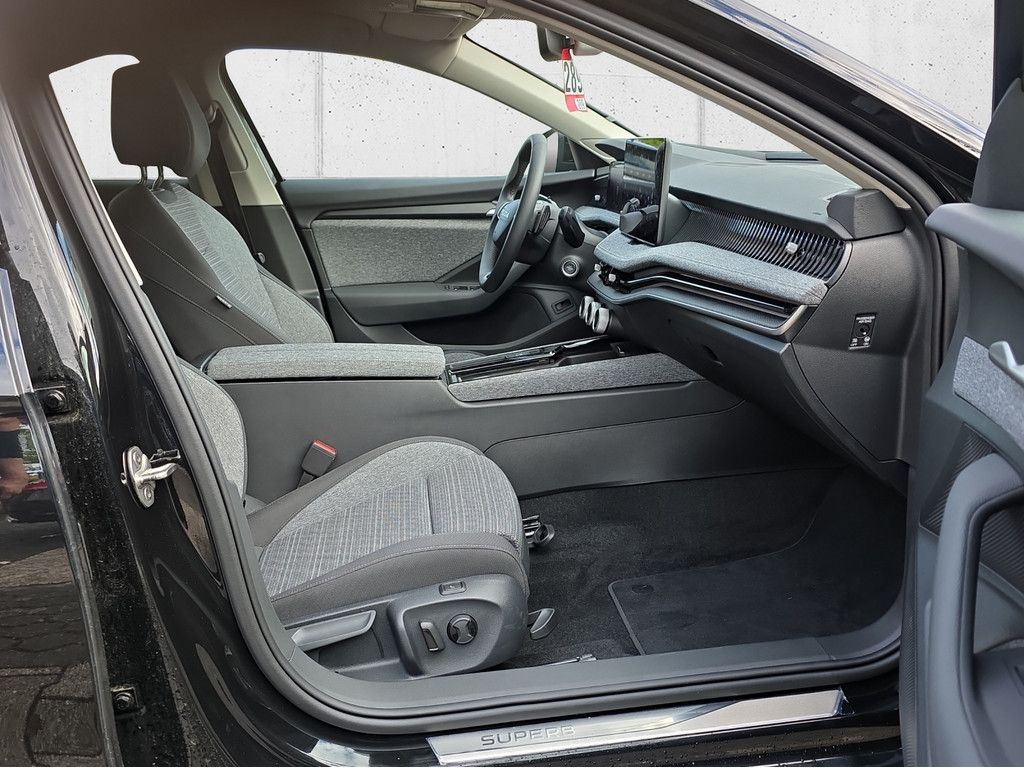 Skoda Superb - Bild 12