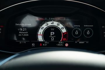 2025 AUDI RS6 — миниатюра 40