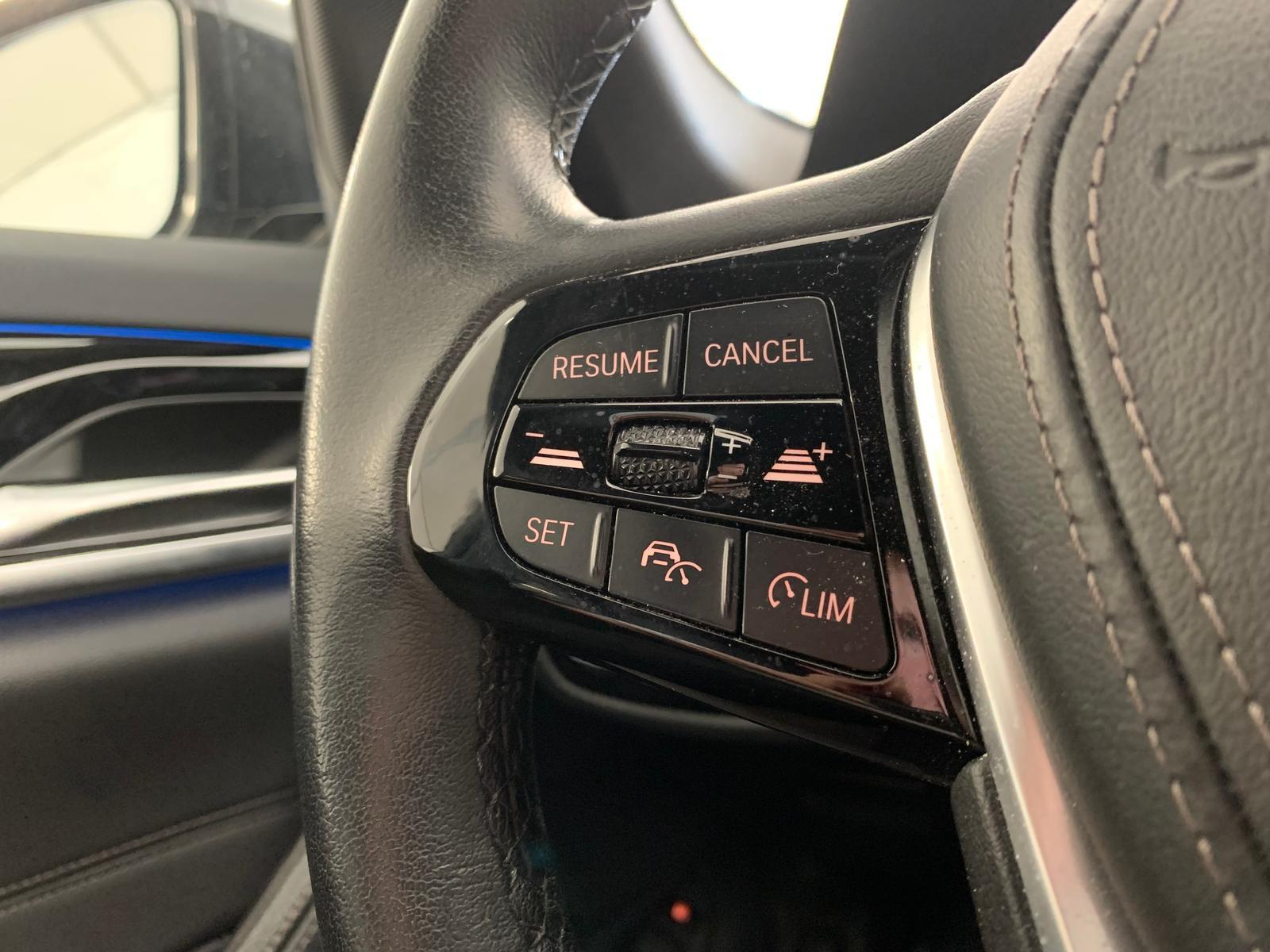 BMW 530e T COCKP-PRO/LED+/HEAD-UP/ACC/LEDER/KAM