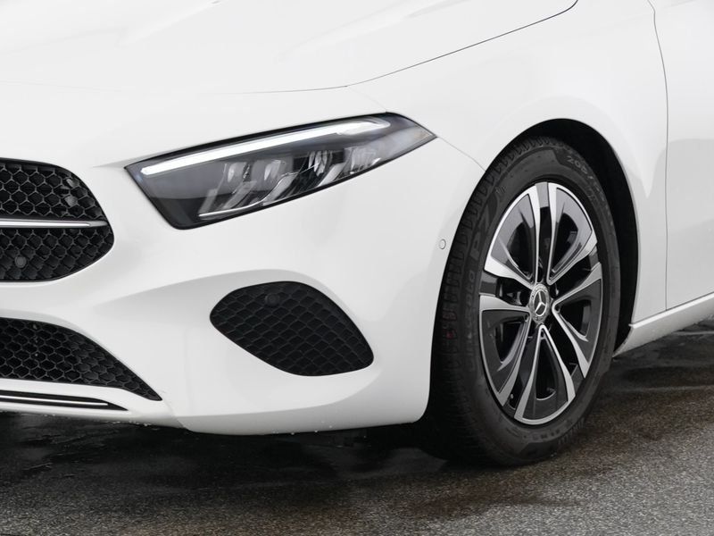 Fahrzeugabbildung Mercedes-Benz A 200 Progressive*LED*Kamera*Spurhalte*SHZ*Wide*