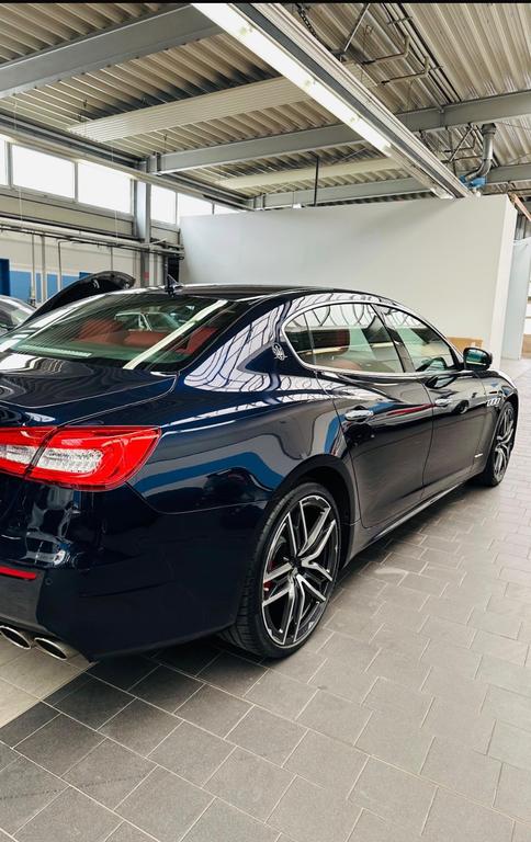 Maserati Quattroporte