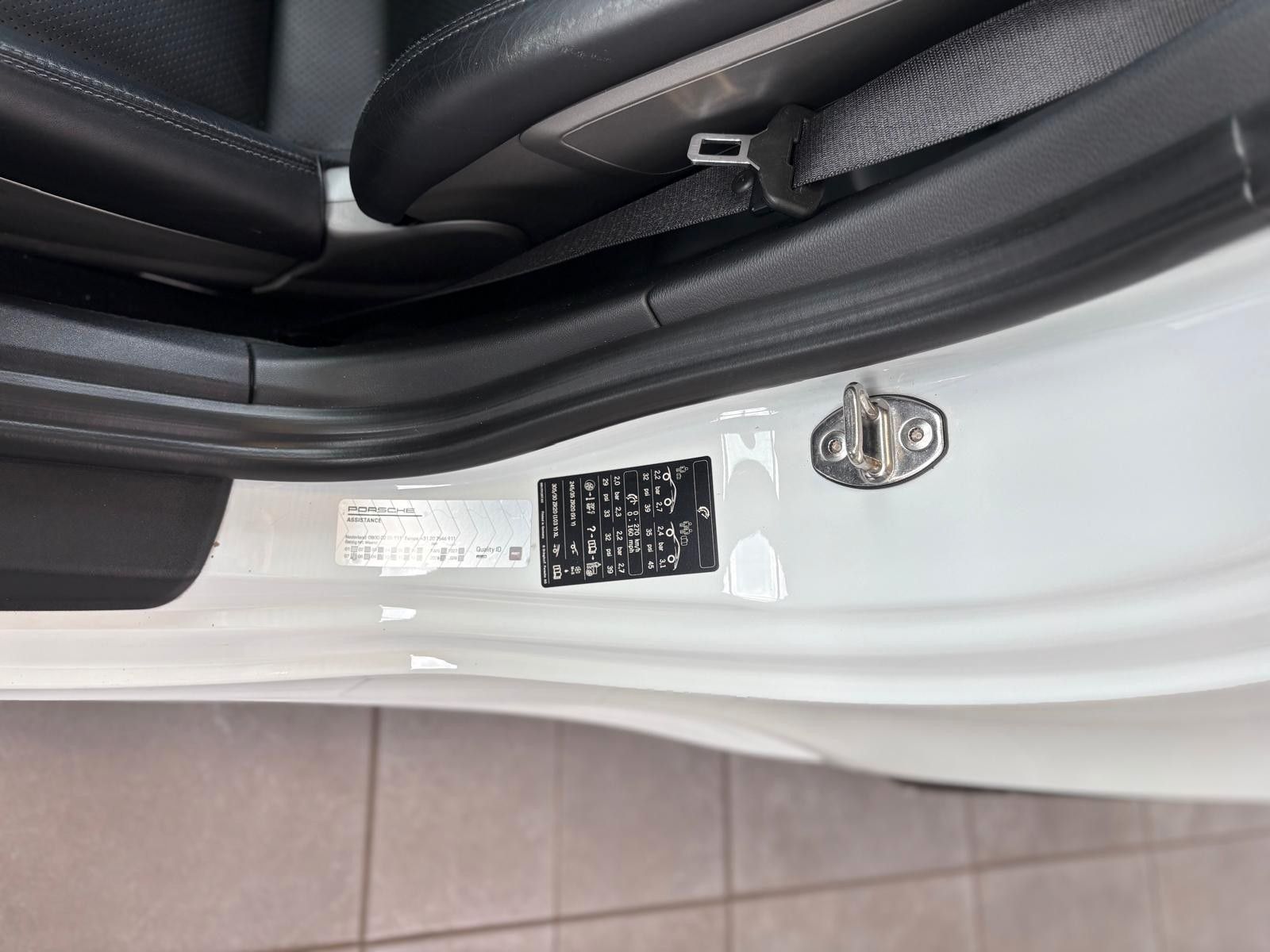 Fahrzeugabbildung Porsche 991/911 Targa 4 SAGA Sport Chrono