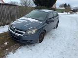 Opel Astra H - Opel Astra aus 2006 mit Diesel-Antrieb: Limousine