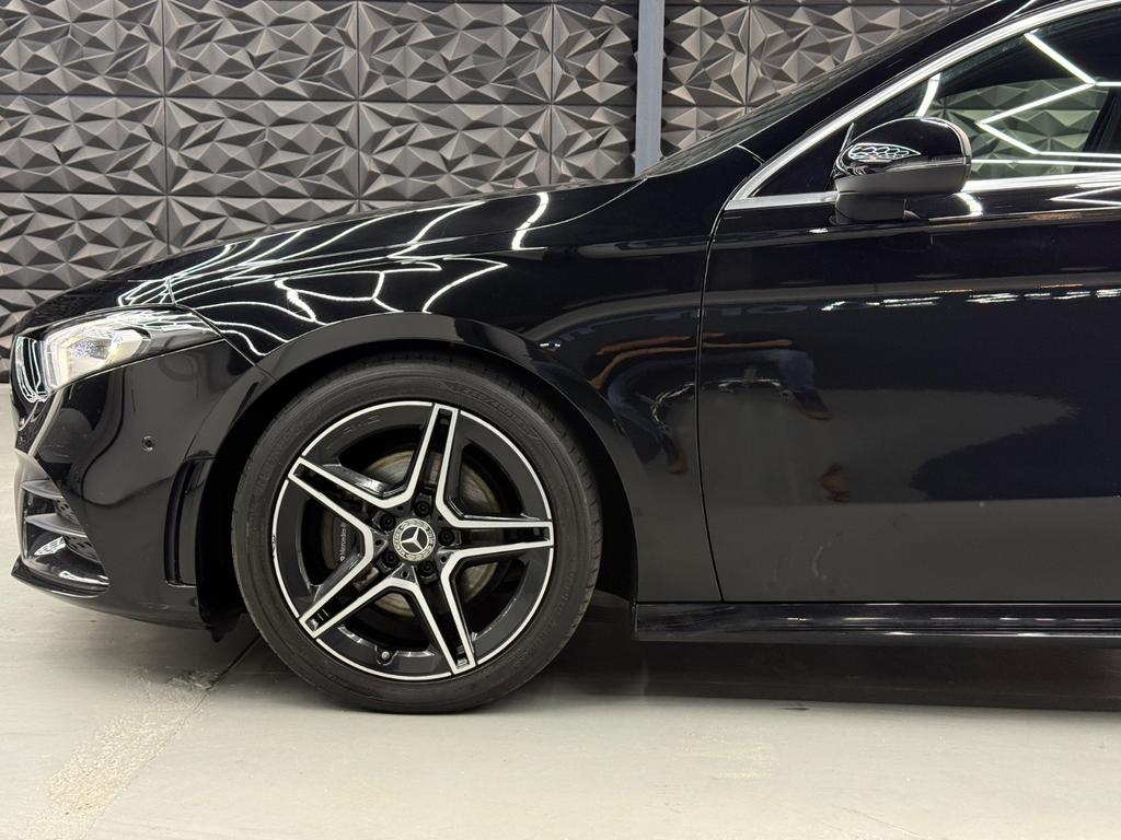 Mercedes-Benz A 180d AMG Limousine, Foto 4 von 50