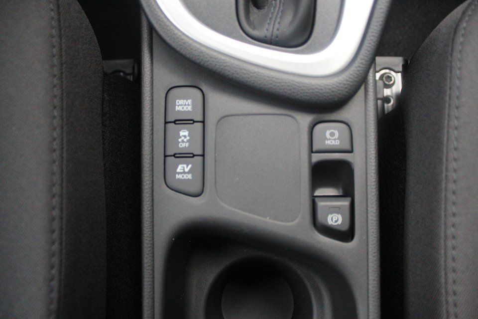Fahrzeugabbildung Mazda 2 Hybrid Centre-Line 1.5L VVT-i 116 PS CVT ACAA