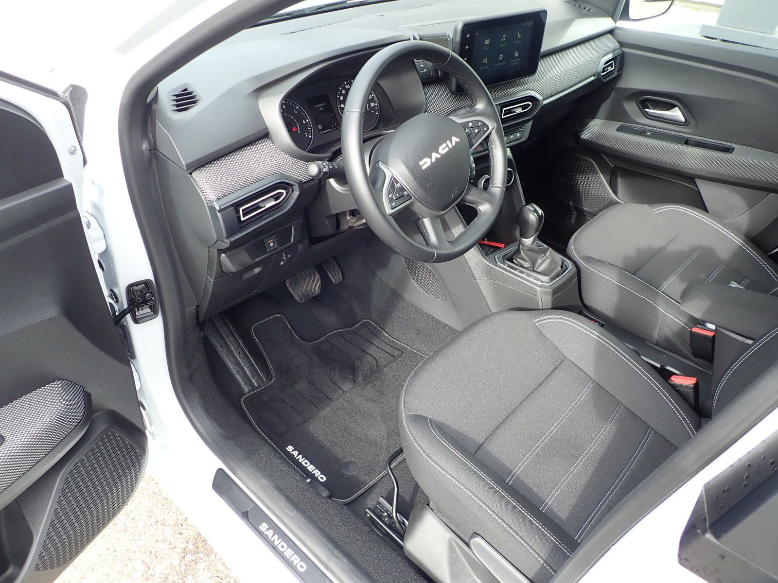 Fahrzeugabbildung Dacia Sandero Journey TCe 90 CVT