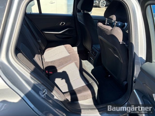 Fahrzeugabbildung BMW 330 i xDrive M-Sport Touring Kamera/ACC/Sitzh.