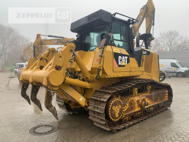 CAT D7E