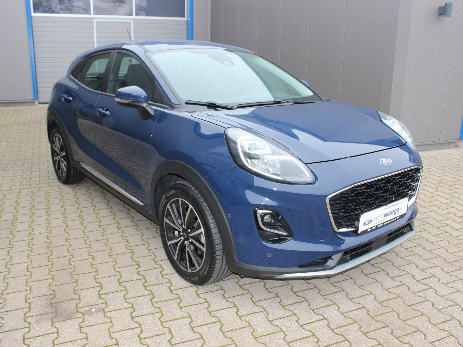 Fahrzeugabbildung Ford Puma Titanium 1,0 EcoBoost Start/Stopp