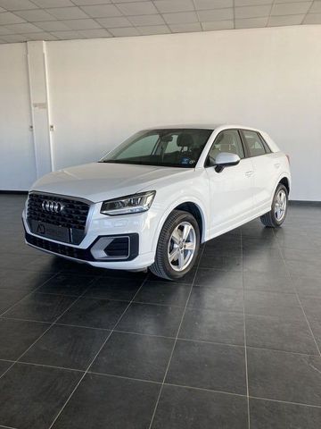AUDI Audi Q2 1.6 TDI DESIGN