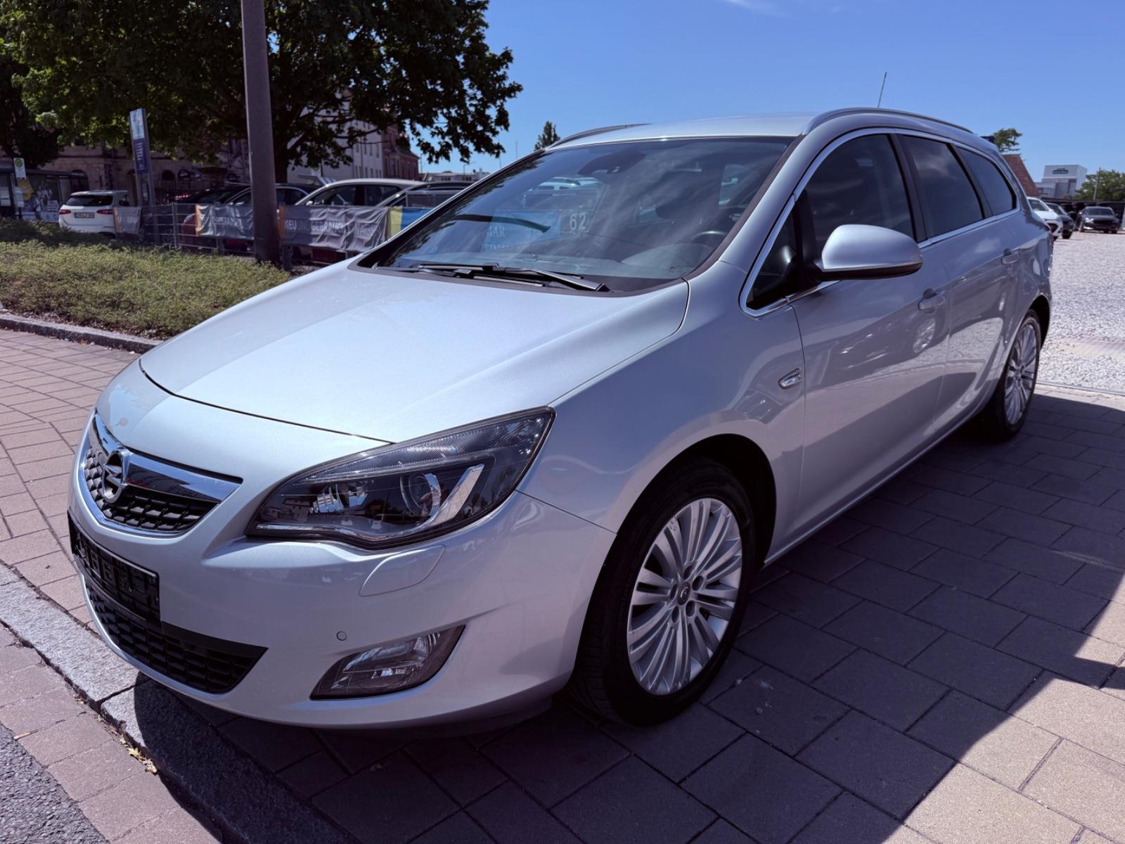 Opel Astra J Sports Tourer Innovation