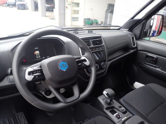 Fahrzeugabbildung Piaggio Porter NPE SW Heckkipper 265 2,4T zulässiges GG