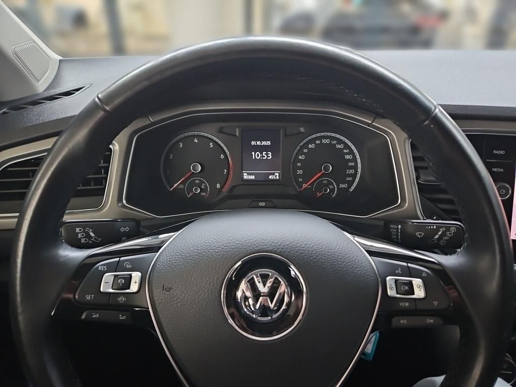 Fahrzeugabbildung Volkswagen T-Roc 1.5 TSI ACT Style ACC LED Navi Winterpaket