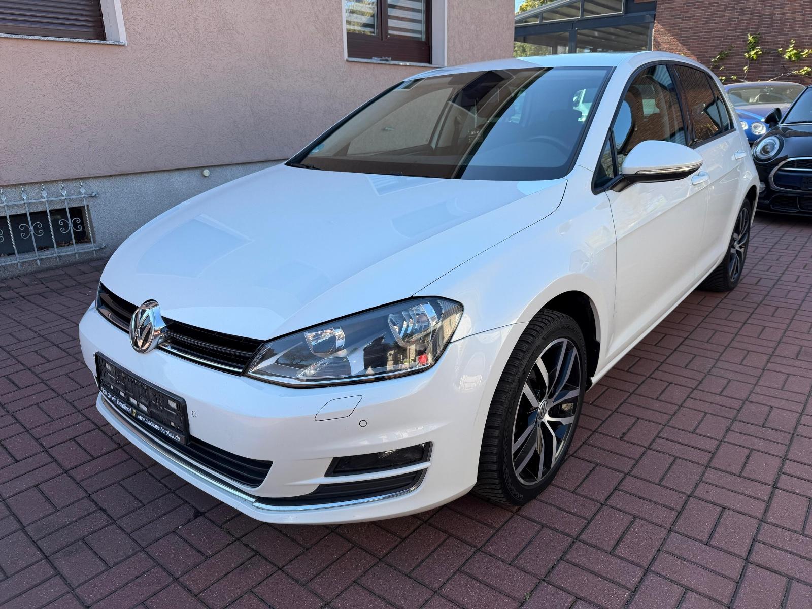 Volkswagen Golf VII 1.6 TDi Lim. Allstar BMT AUT+NAVI+PDC