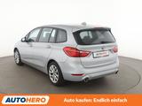BMW 2er 218d Gran Tourer Advantage Aut.*NAV*LED*ACC - silberne BMW 218 Gran Tourer