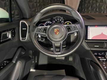 Porsche Cayenne - 12