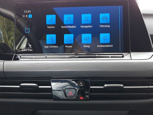 Fahrzeugabbildung Volkswagen Golf VIII 2.0TDI DSG Style NAVI+ACC+PARKLNK+AHK+