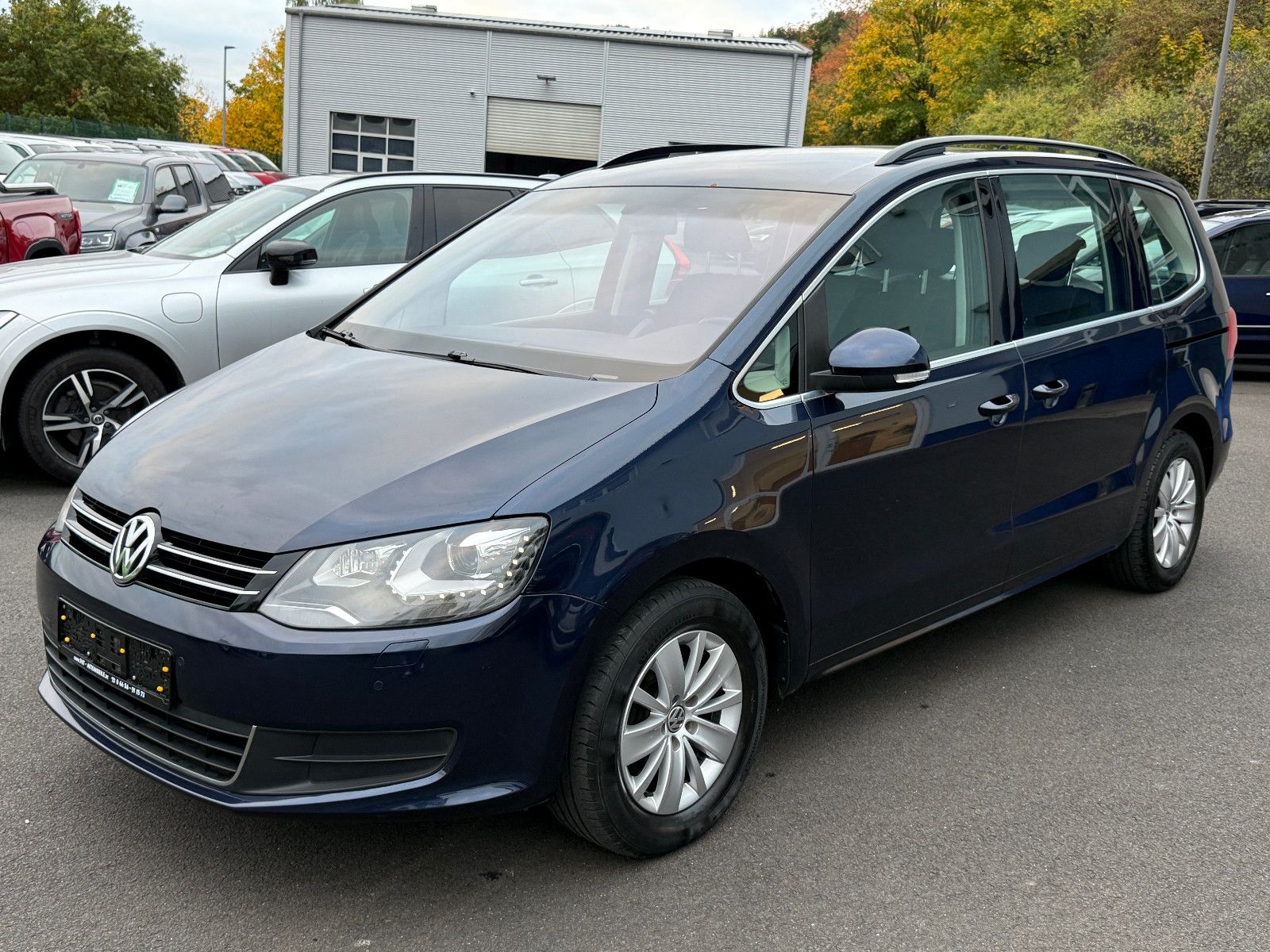 Fahrzeugabbildung Volkswagen Sharan Comfortline BMT DSG Navi Kamera SHZ Klima