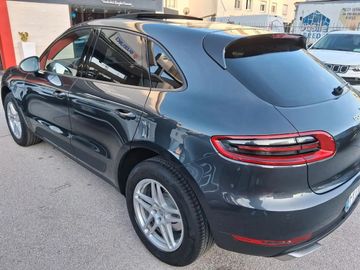 Porsche Macan - 4
