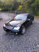 Mercedes-Benz Mercedes Benz C180 Kompressor LPG - Mercedes-Benz C 180 mit LPG-Antrieb: Automatik
