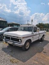 Ford 1975 Ford F250 460BigBlock - Ford F 250 mit Benzin-Antrieb: Automatik