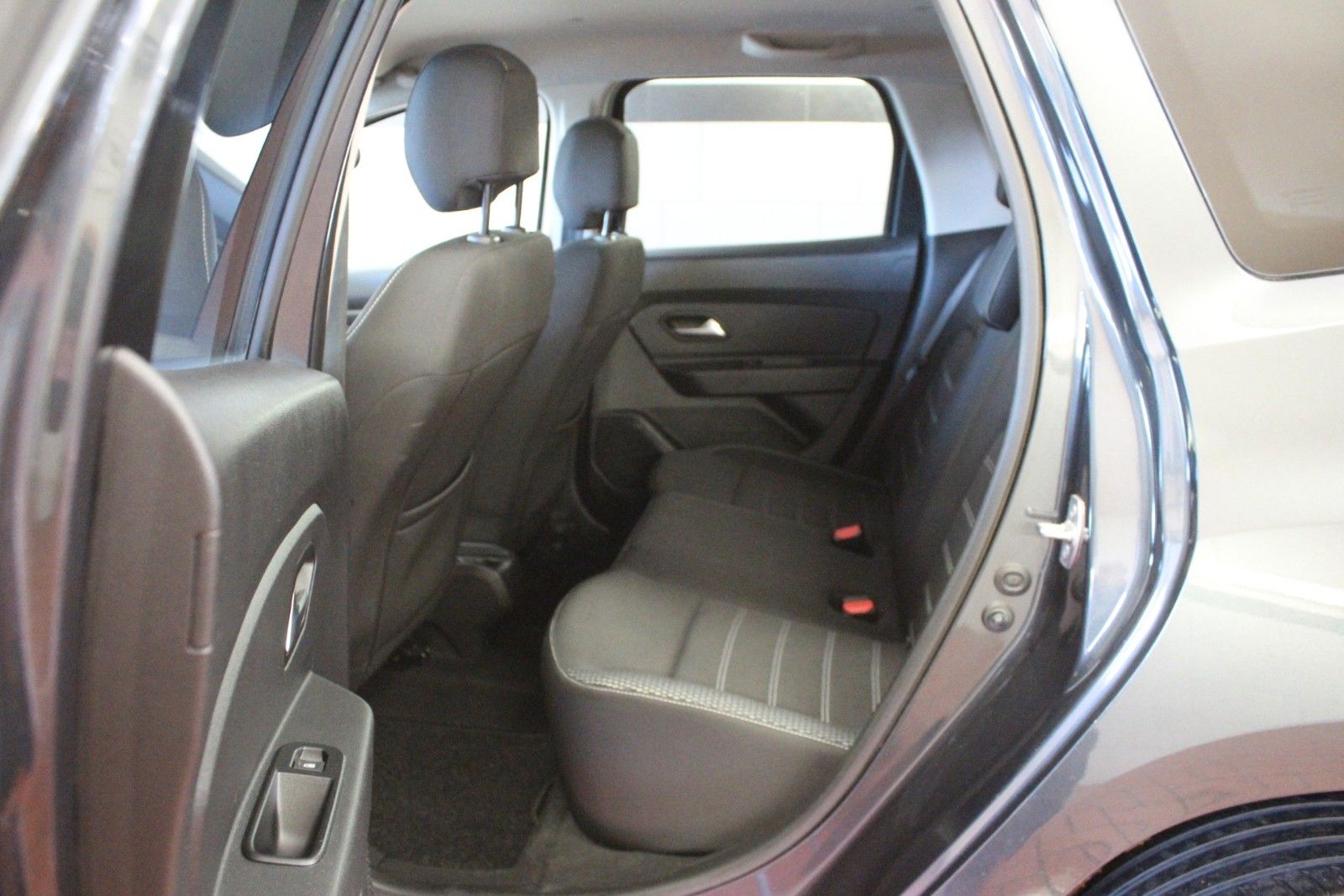 Fahrzeugabbildung Dacia Duster TCe130 *Prestige Navi*Sitzhzg*Kamera*AHK