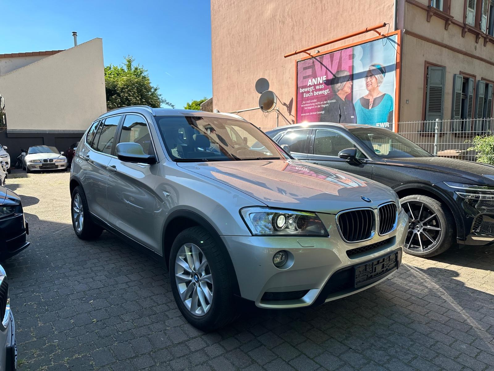 BMW X3 xDrive 20 d  X-Line Leder Navi Kamera AHK