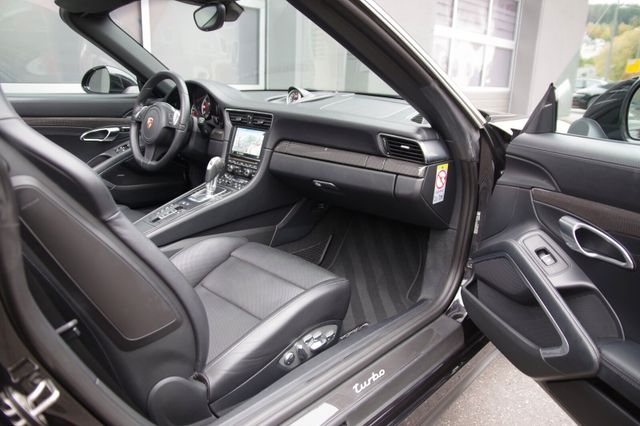 Porsche 991 Turbo*ACC,PDCC,LED,Chrono,Carbon,Sitzbelüft*