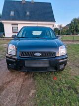 Ford Fusion 1.4 duratec - Ford Fusion mit Benzin-Antrieb: Kleinwagen, 1.4