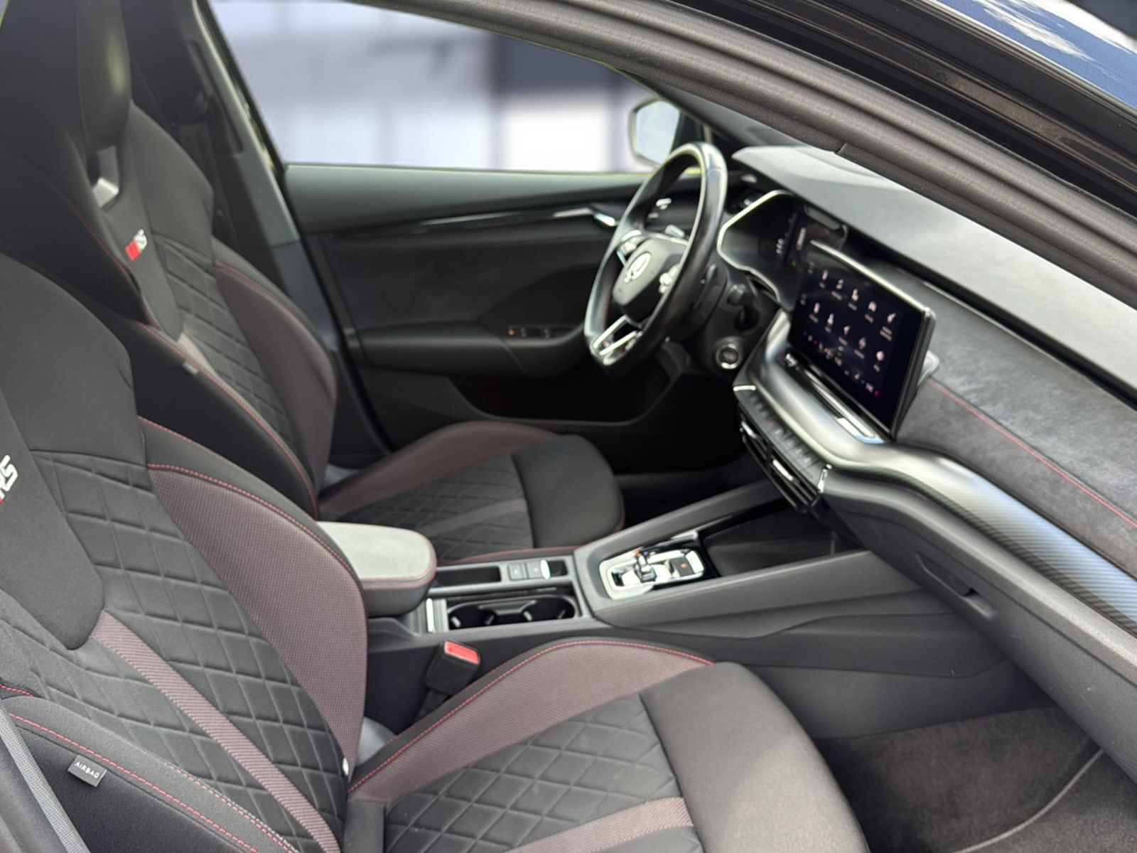 Fahrzeugabbildung SKODA Octavia Combi RS