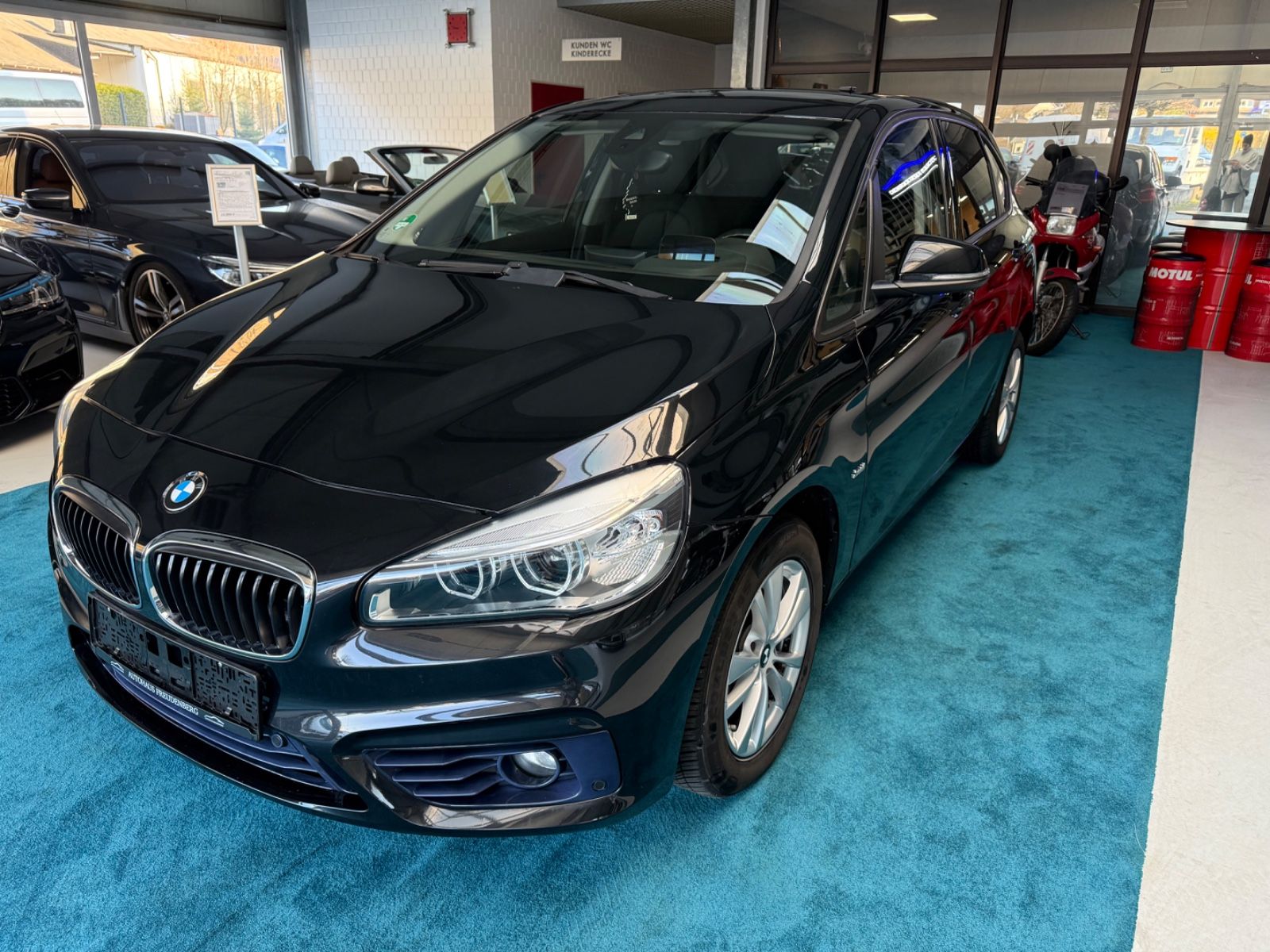 BMW 220