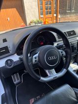 Audi RS4 4.2 quattro Avant - - Audi RS4 mit Benzin-Antrieb
