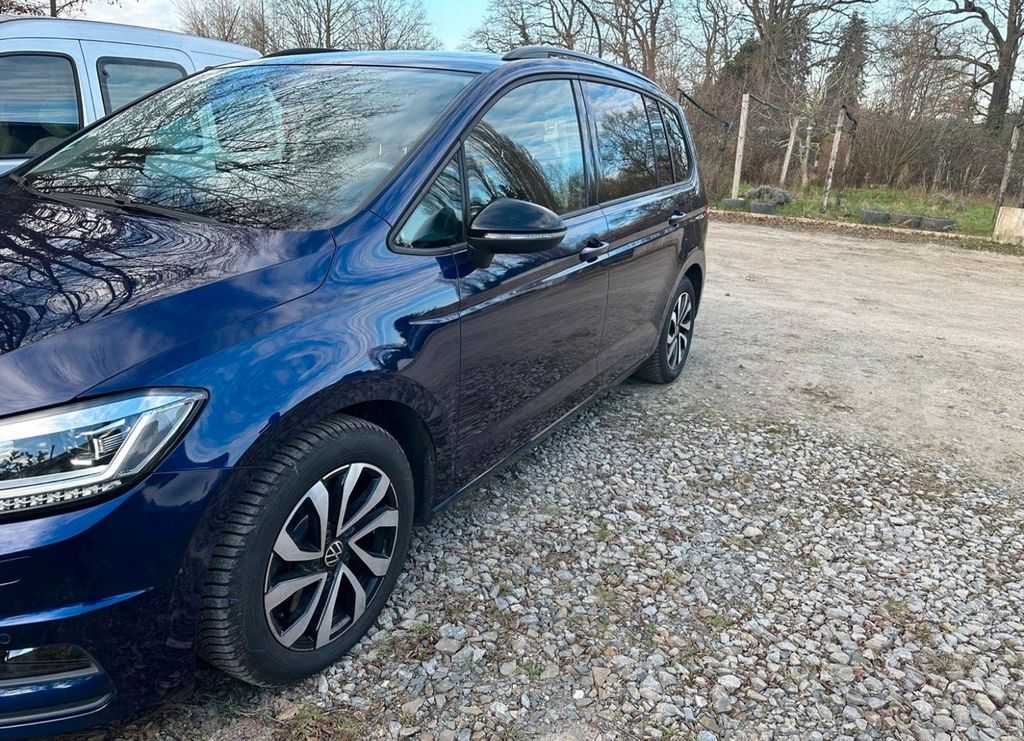 Image of Volkswagen Touran