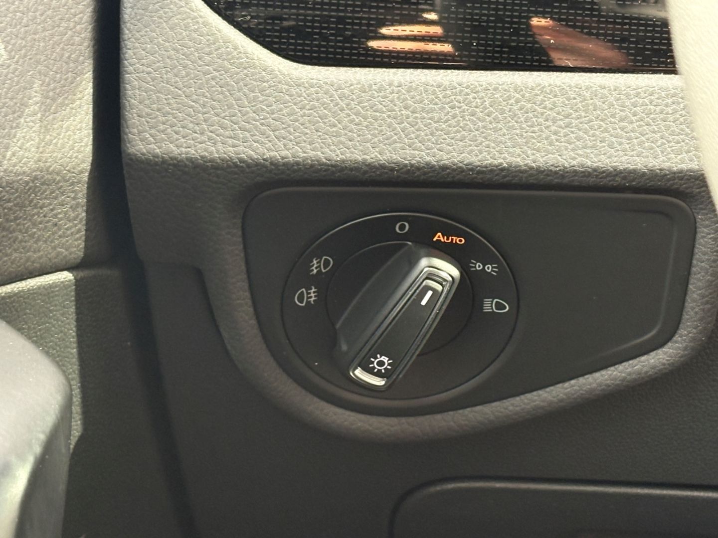 Fahrzeugabbildung Volkswagen Touran 1.6 TDI Comfortline BMT Start-Stopp