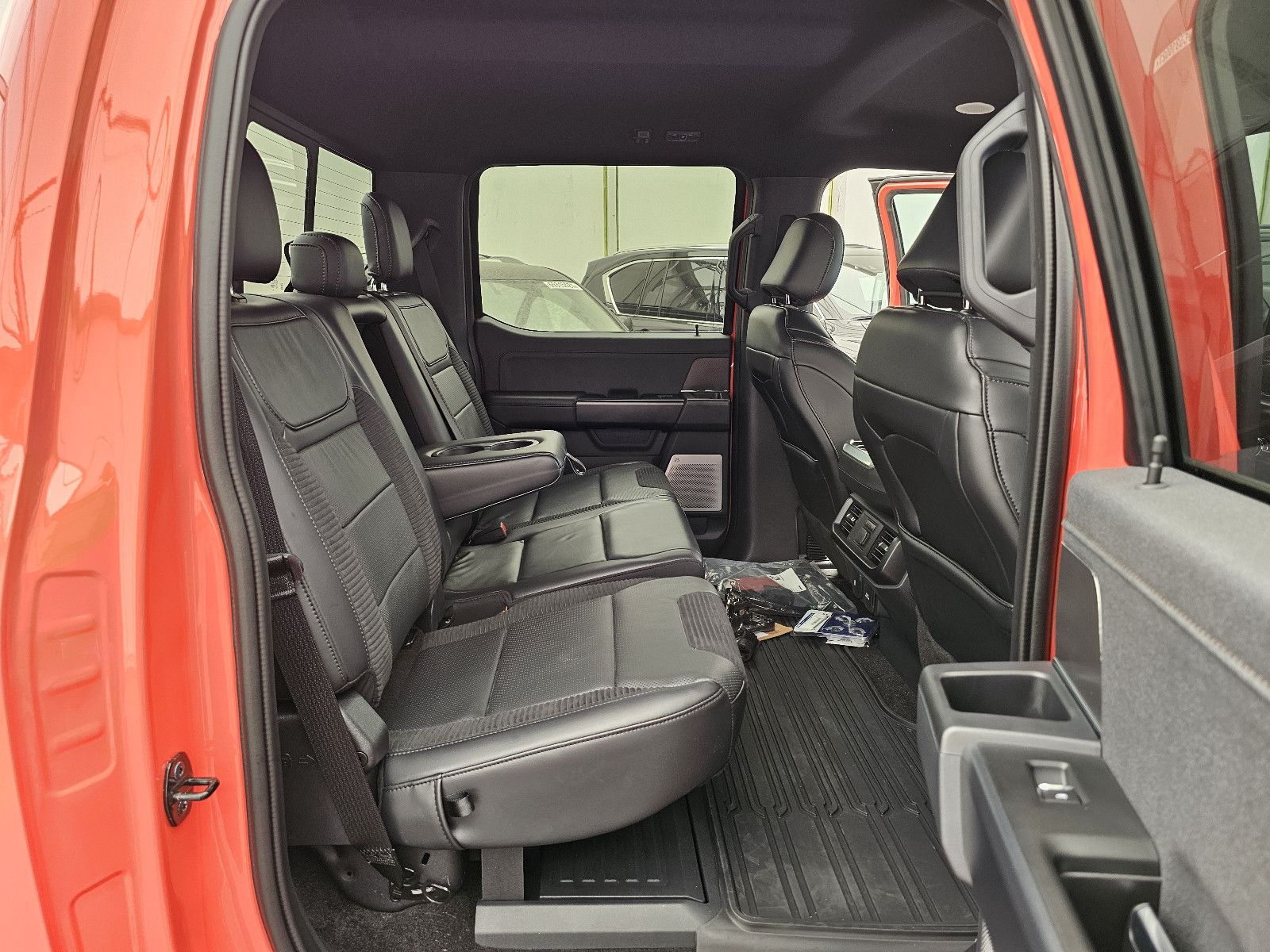 Fahrzeugabbildung Ford F 150 Raptor T1 Price: 67.000 EUR, Stock !