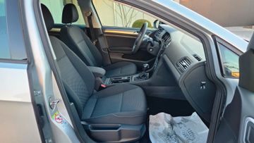 Volkswagen Golf - 10