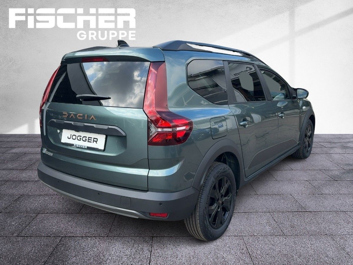 Fahrzeugabbildung Dacia Jogger Extreme+ TCe 110 7-Sitzer