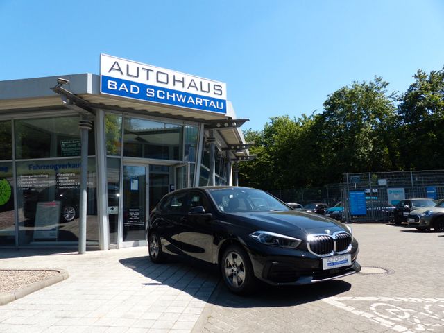 BMW 118i Advantage, Navi, HUD, Apple CarPlay uvm.