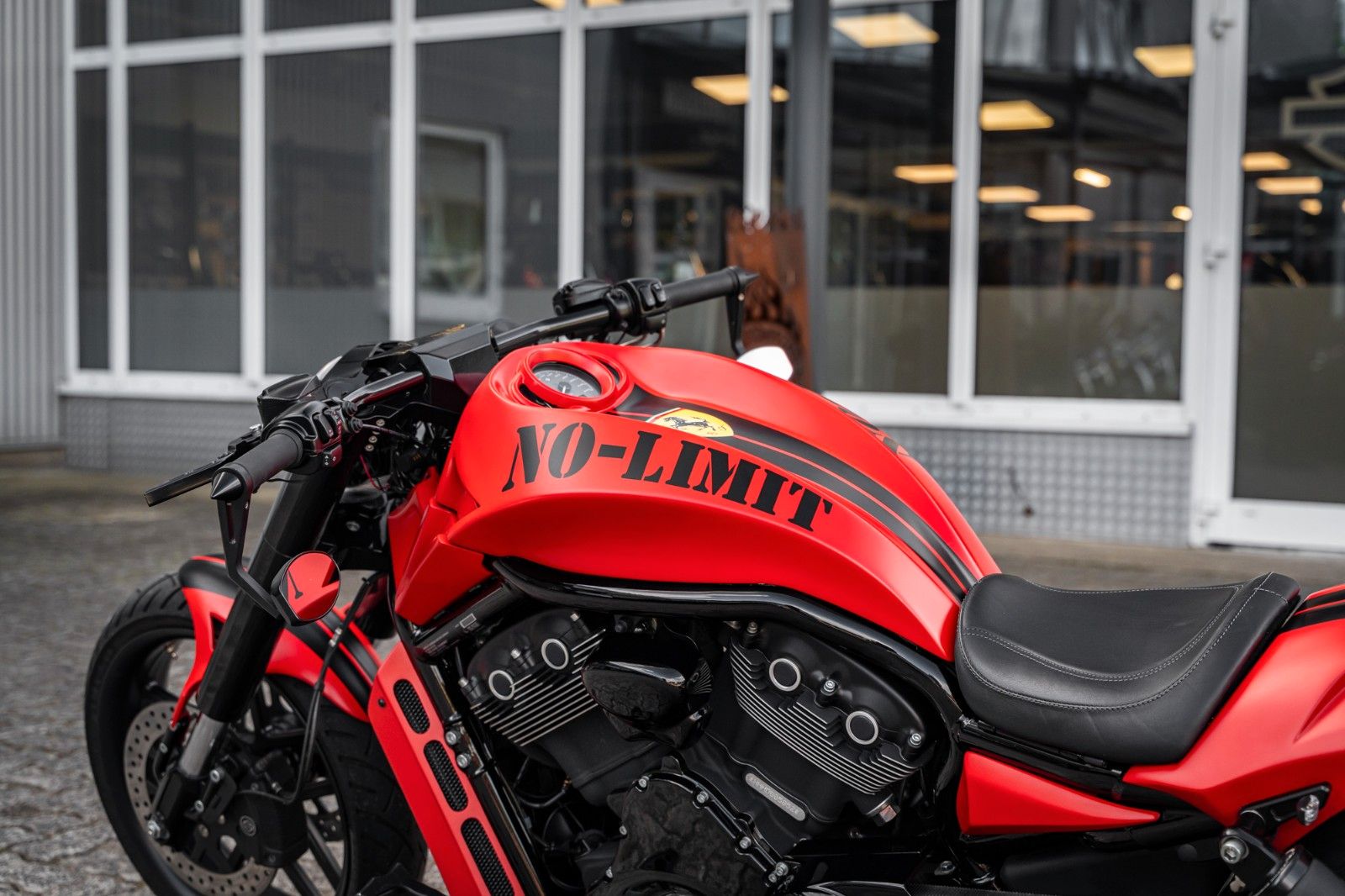 Fahrzeugabbildung Harley-Davidson VRSCDX Night Rod Special - NLC 300er UMBAU -