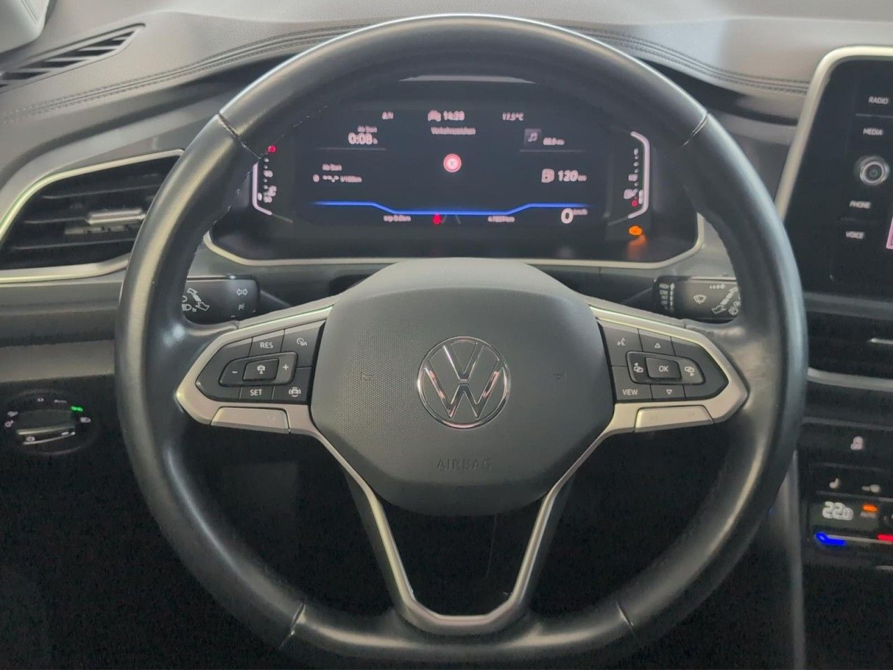 T-Roc Style 1.0 TSI Klima Navi Einparkhilfe