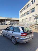 Volvo V40 1.8 | Automatik | TÜV bis 03/202... - Volvo V40 Gebrauchtwagen in Berlin