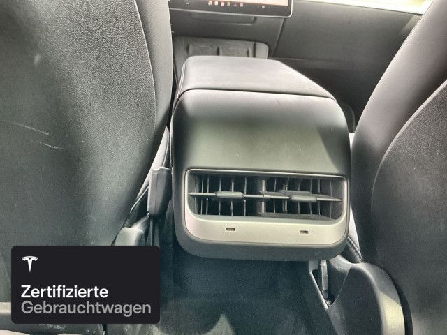 Tesla Model Y Long Range AWD foto 13