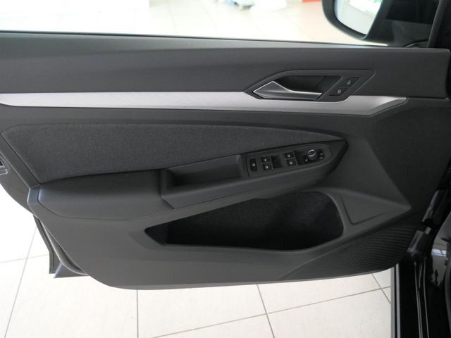 Golf VIII Variant 1.0 TSI Life Bluetooth Navi