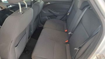 Ford Focus - 10