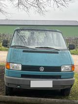 Volkswagen T4 Caravelle 2.5 Kat Standard - Volkswagen T4 Caravelle mit Benzin-Antrieb