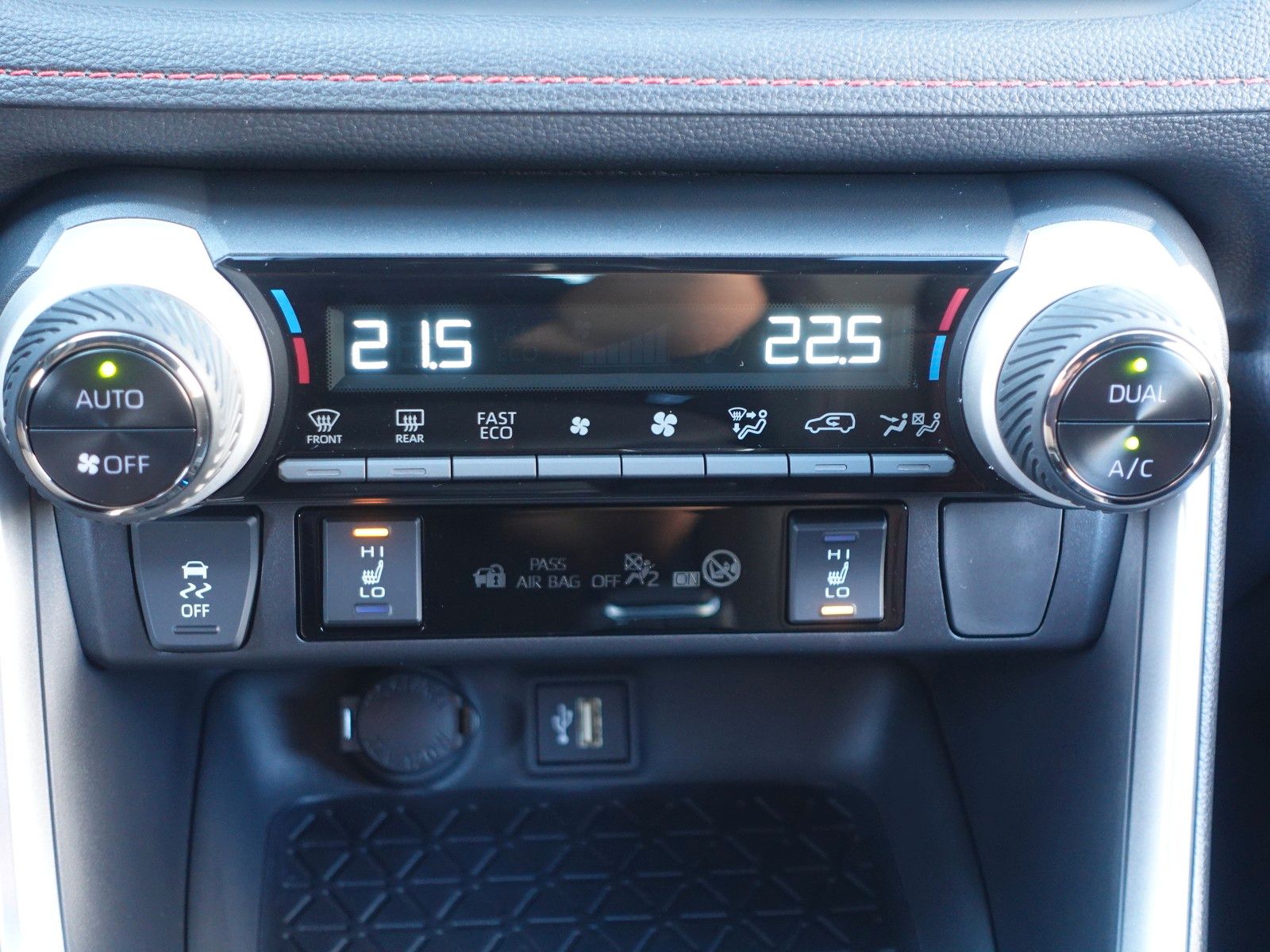 Fahrzeugabbildung Suzuki Across Plug-In Hybrid - Sitzhz.,LED,Kamera,PDC