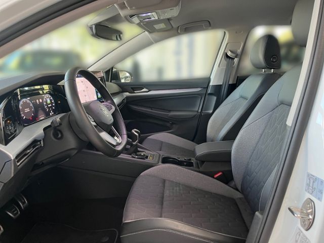 Fahrzeugabbildung Volkswagen Golf 1.5 TSI GOAL AHK NAVI LED-PLUS