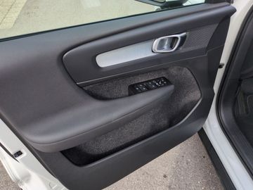 Volvo XC40 - 6