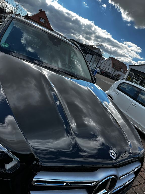Image of Mercedes-Benz GLE 300