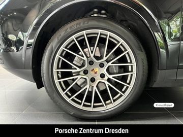 Porsche Cayenne - 8
